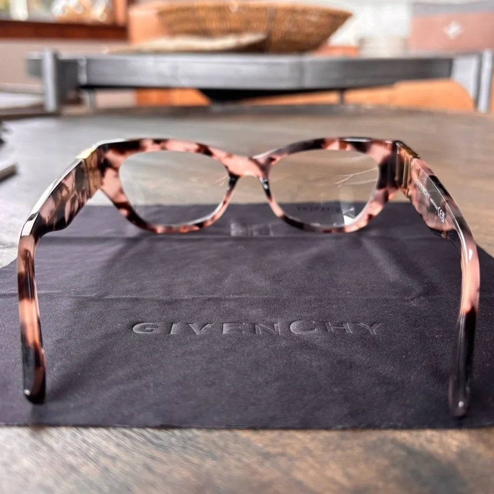 GIVENCHY GV50059 NWT Tortoiseshell Eyeglasses 52-18-135 Gold Logo Frames NEW
